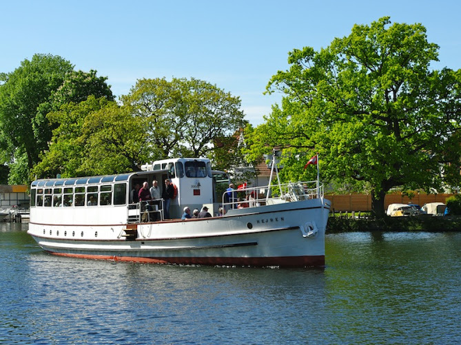 Hire the oldest steam boat for weddings and events
